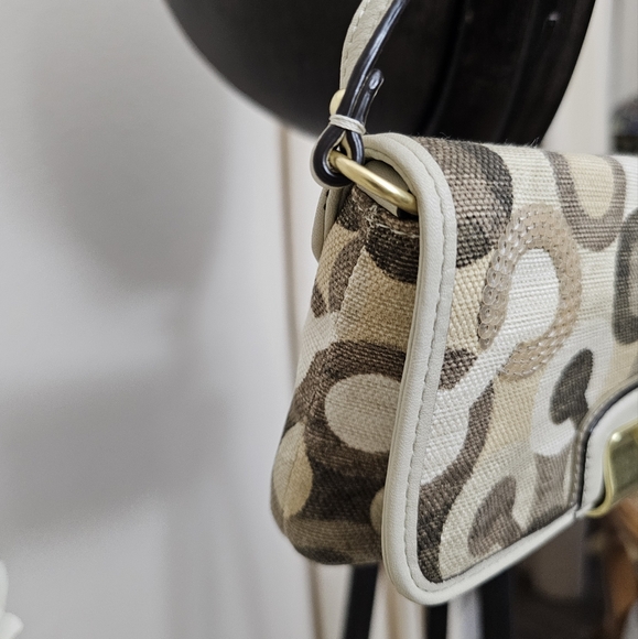 Coach Kristin Embellished Large Clutch Art Deco OP Leather Multi Tan print EUC - Picture 6 of 16